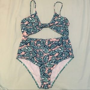 Zaful M/L Leaf Print cut out one piece